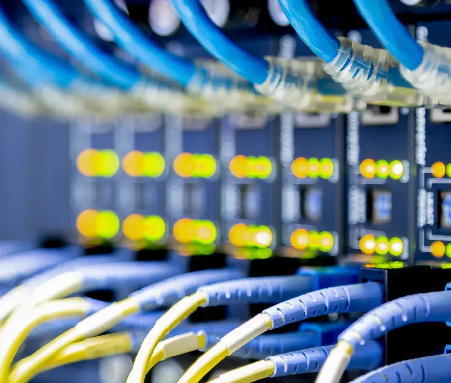 /Cables%20connecting%20to%20Port